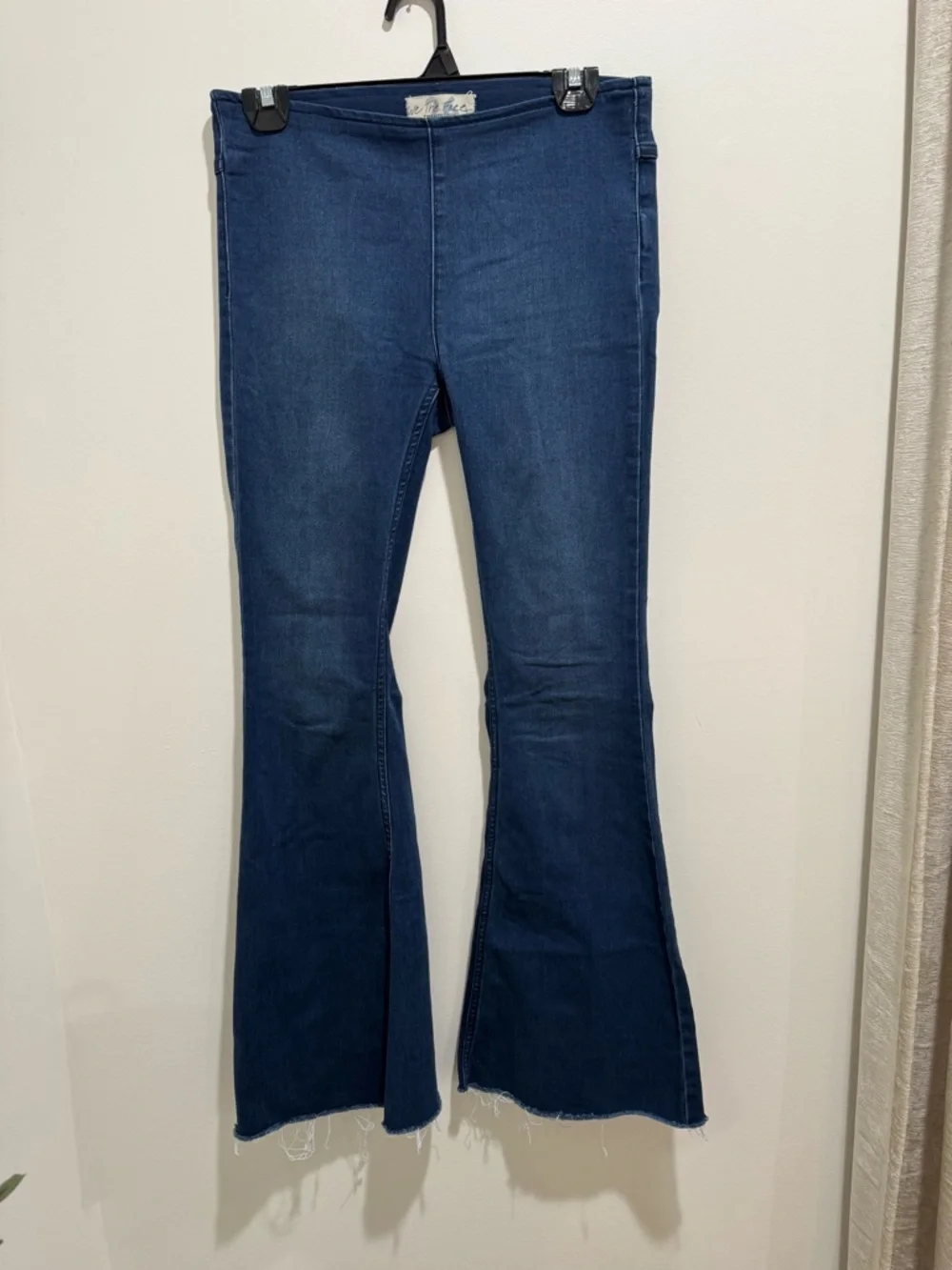 Free People We The‎ Free Twenty Six Flare Jeans Raw Hem Blue Women’s 26
